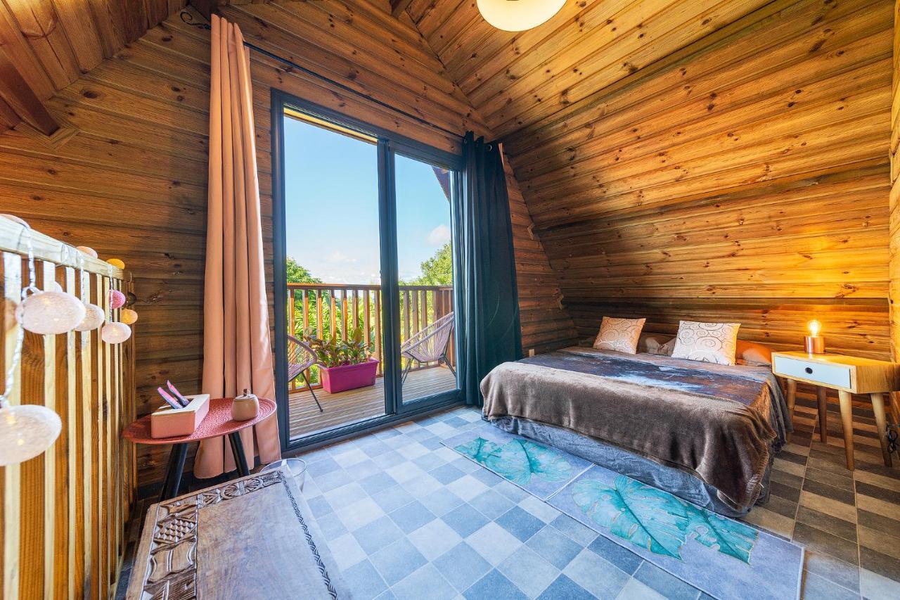Charmant Chalet Avec Jacuzzi, L'Ile O Vert Сен-Філіпп Екстер'єр фото